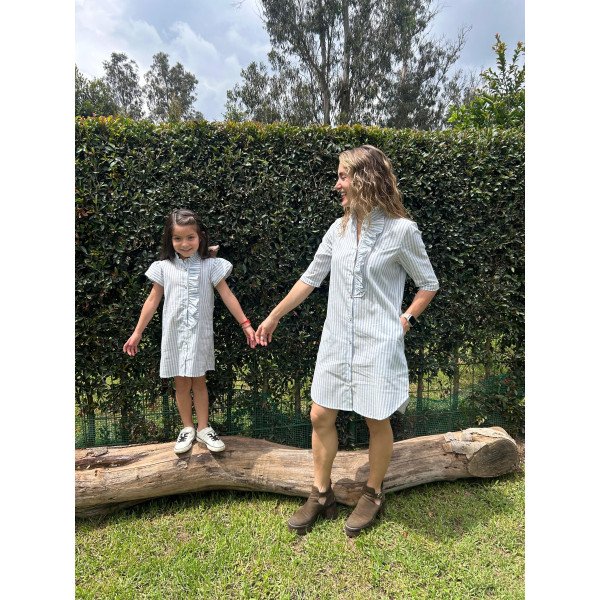 BLUSA CELESTE DISEÑO