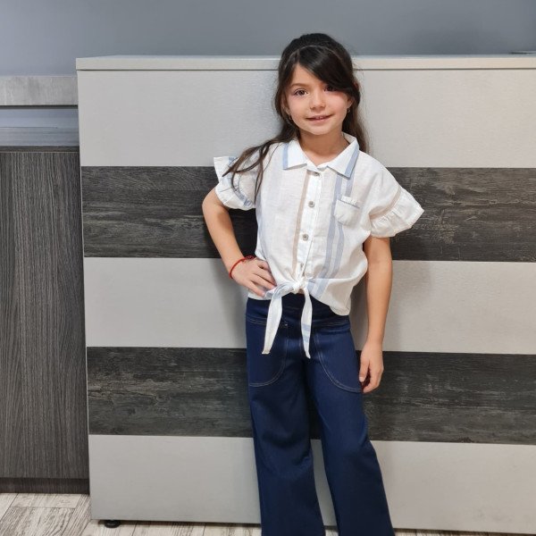 BLUSA CELESTE DISEÑO HOJAS