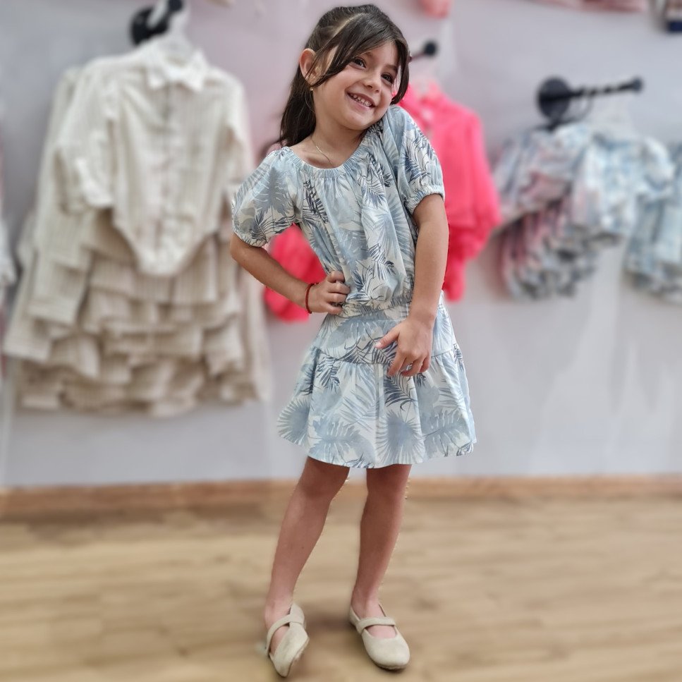 FALDA-SHORT CELESTE DISEÑO HOJAS FALDA-SHORT CELESTE DISEÑO HOJAS