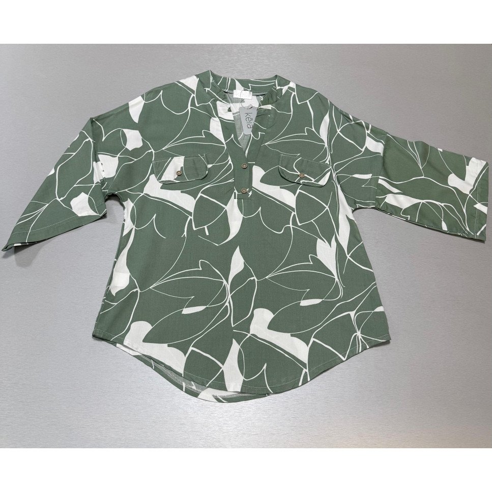 BLUSA VERDE DISEÑO BOLSILLO