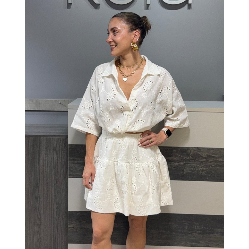 FALDA BLANCA OJALILLO BOMBACHA FALDA BLANCA OJALILLO BOMBACHA