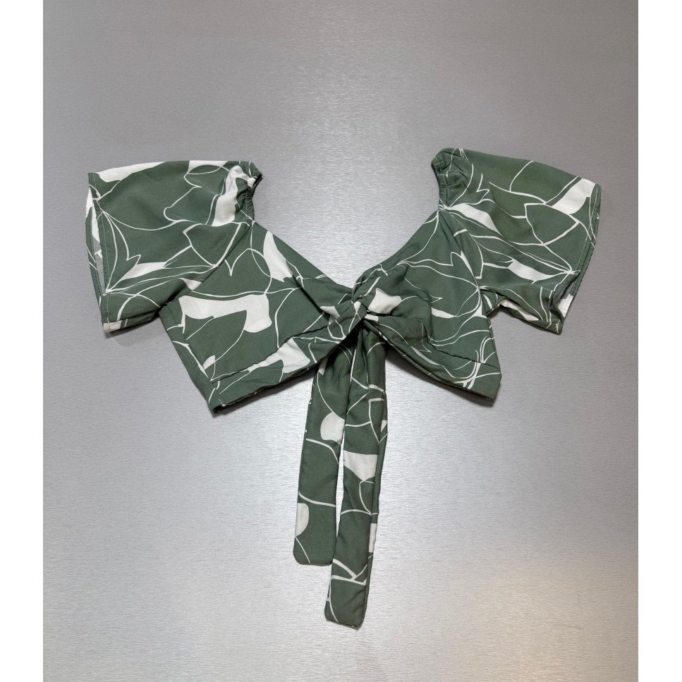 BLUSA NUDO VERDE DISEÑO