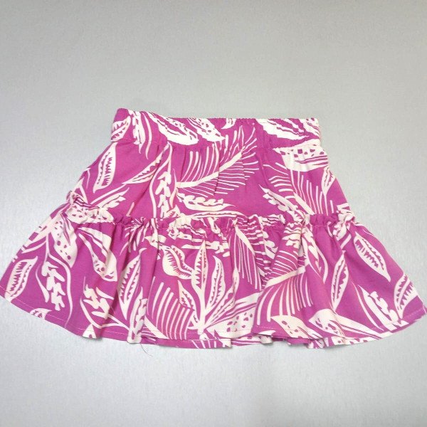 FALDA CORTA MAGENTA DISEÑO