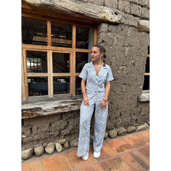 CHAQUETA M-C CELESTE OJALILLO